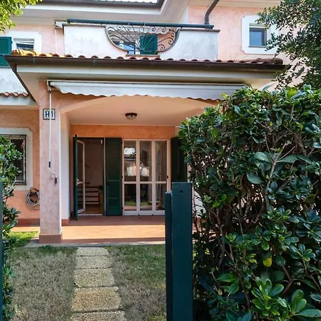 L18 -villetta Nel I Giardini Del Conero Apartmán *